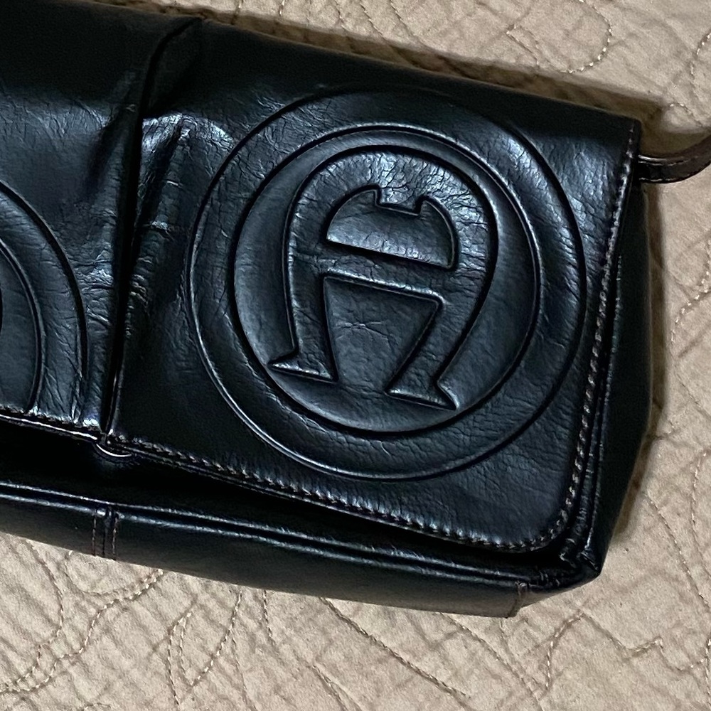 small black purse